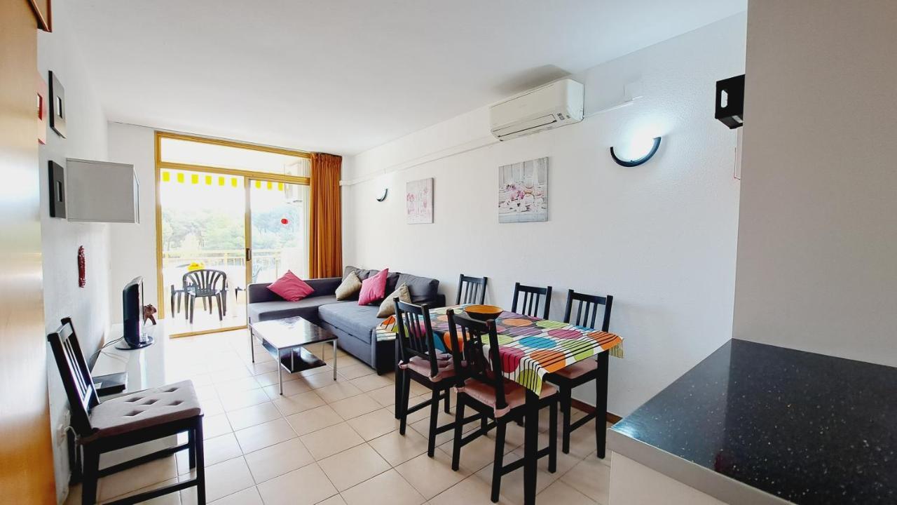Apartamentos La Masia 002 سالو المظهر الخارجي الصورة